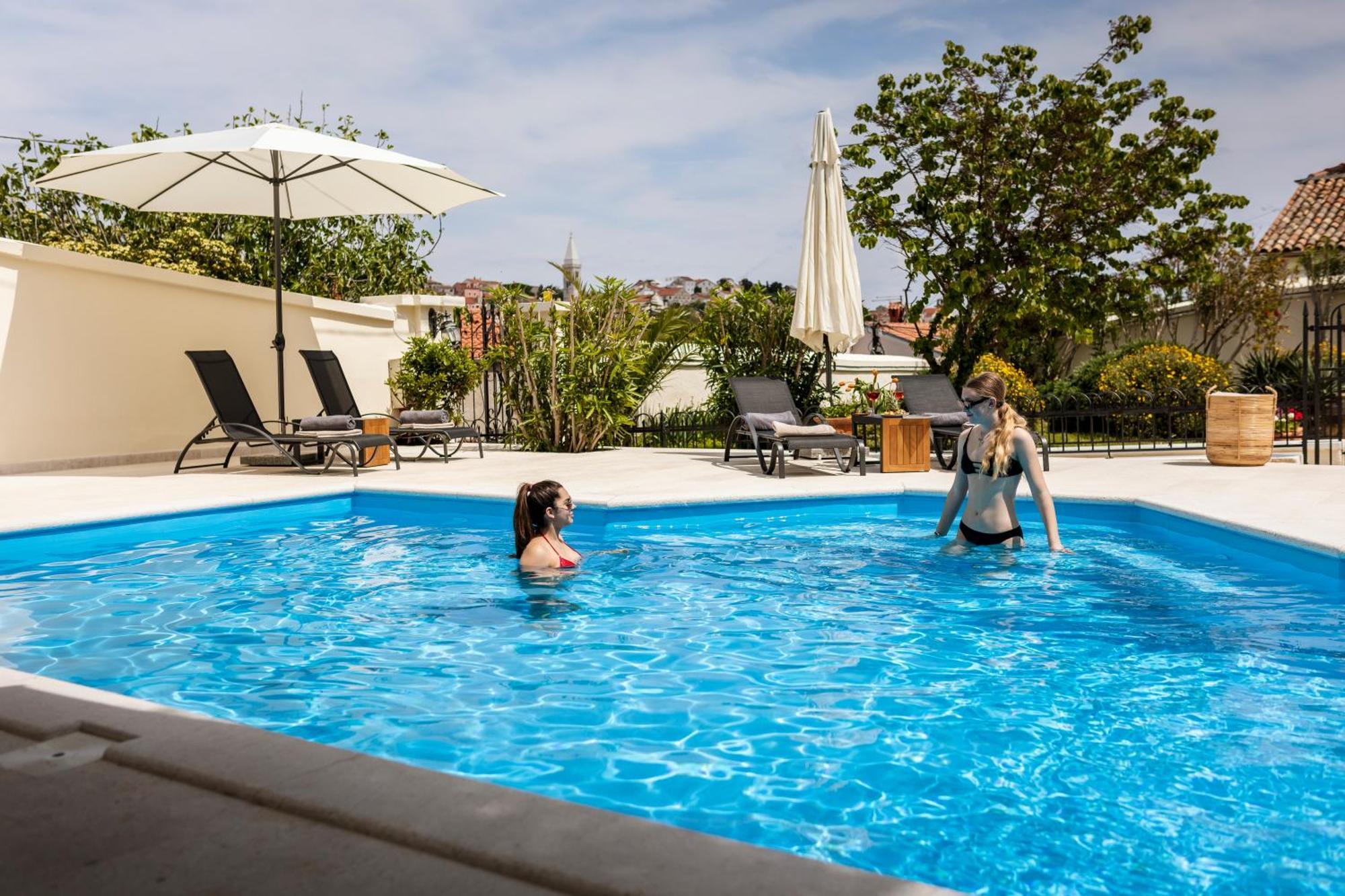 Villa Cassia Mali Lošinj Exteriör bild