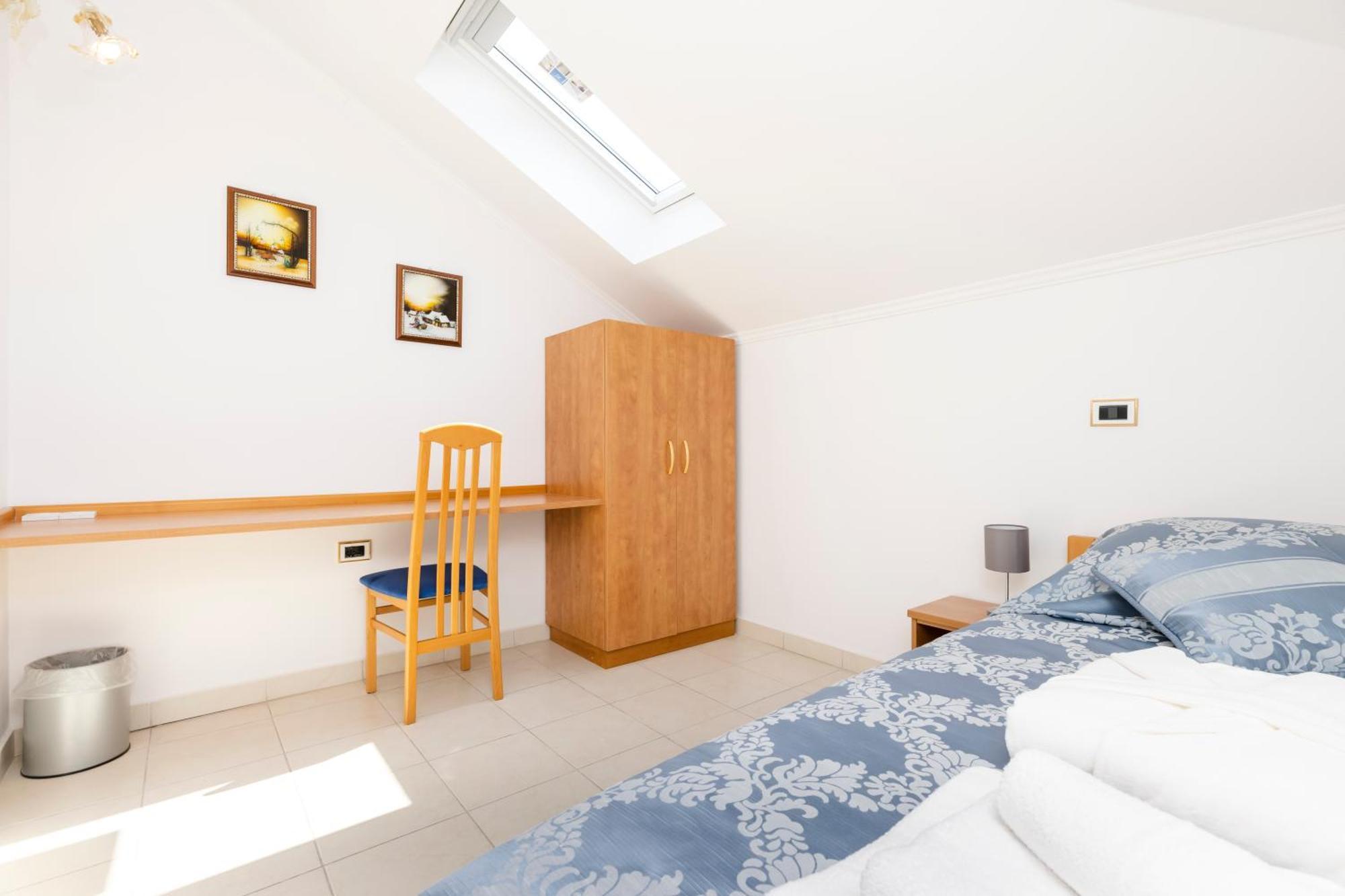 Villa Cassia Mali Lošinj Exteriör bild